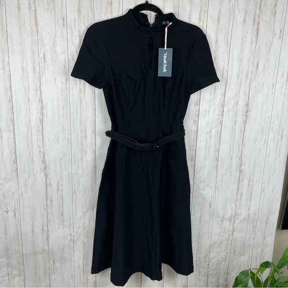 ModCloth NWT black A-line key hole dress medium - Picture 1 of 8